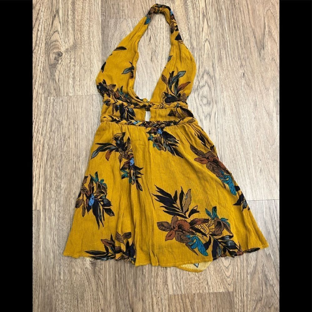 ILLA ILLA Mustard floral printed dress with a halter Top - Picture 4 of 6